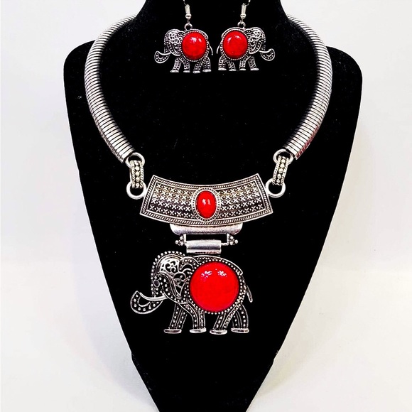 Jewelry - Elephant Choker & Earring Set